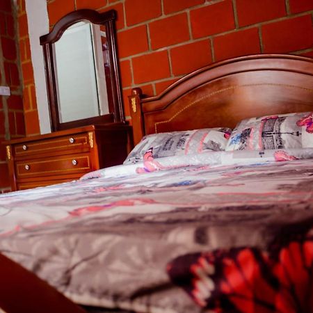 Hostal Familiar La Palma Villa Calima Ngoại thất bức ảnh