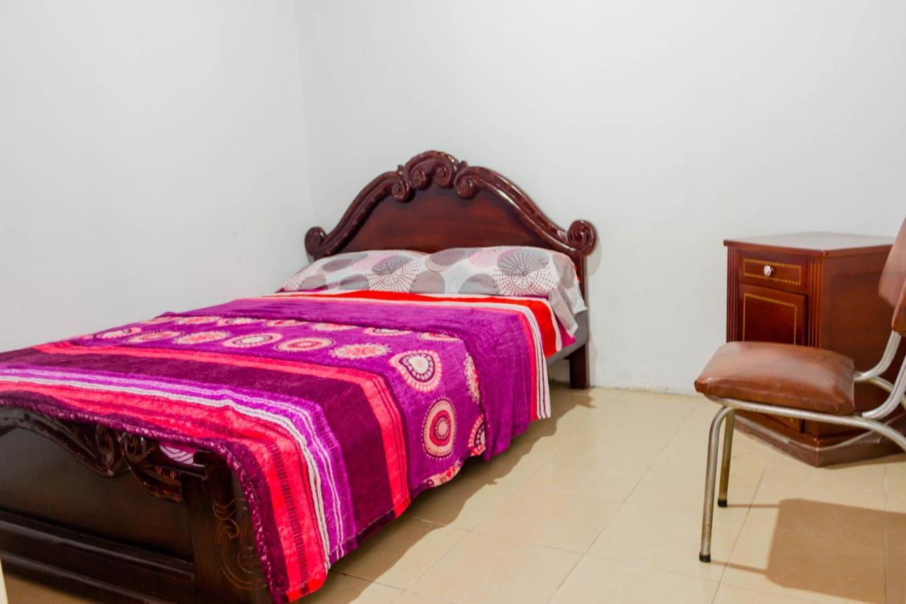 Hostal Familiar La Palma Villa Calima Ngoại thất bức ảnh