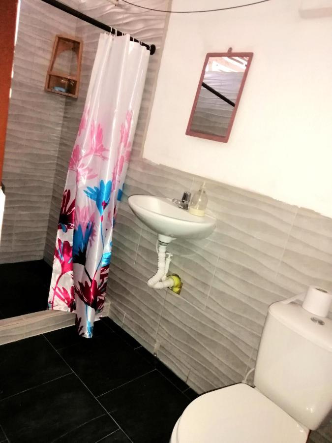 Hostal Familiar La Palma Villa Calima Ngoại thất bức ảnh