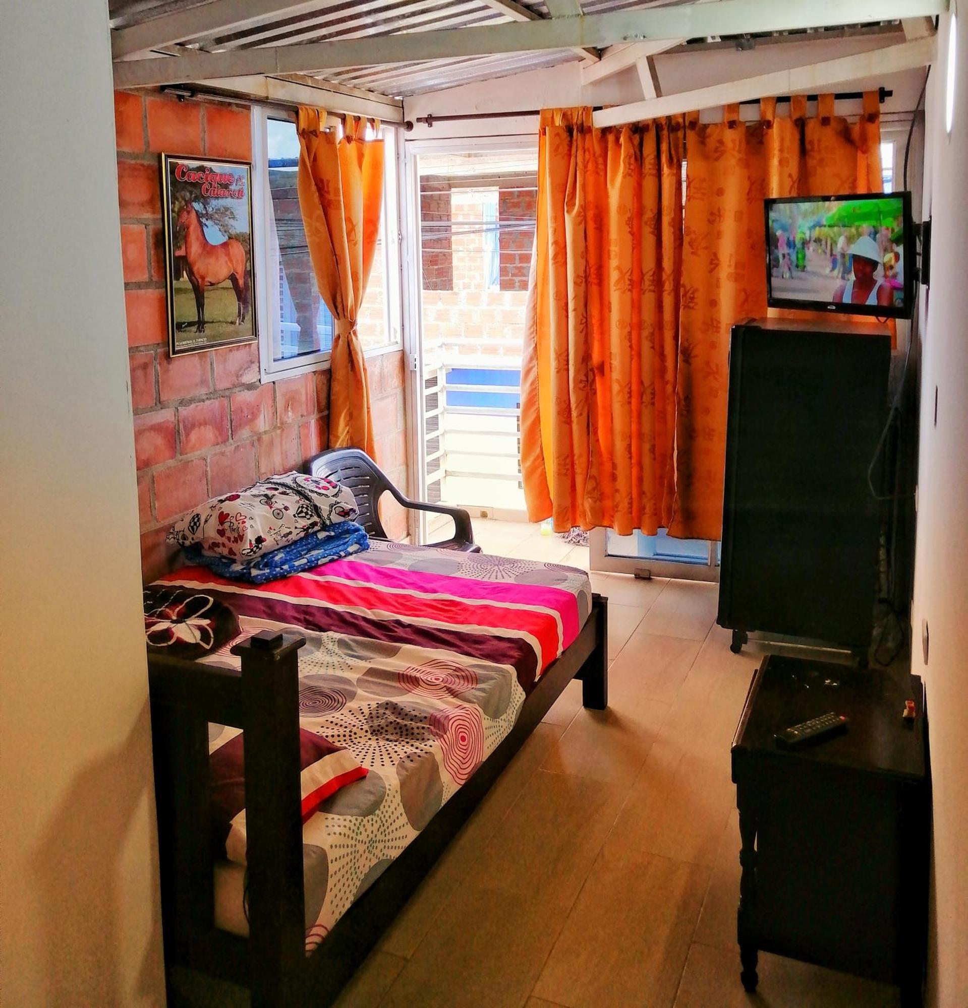 Hostal Familiar La Palma Villa Calima Ngoại thất bức ảnh